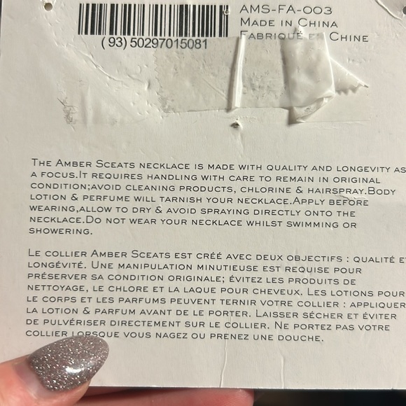 Amber Sceats Gold Coin Layered Necklace gold toned - Picture 3 of 3